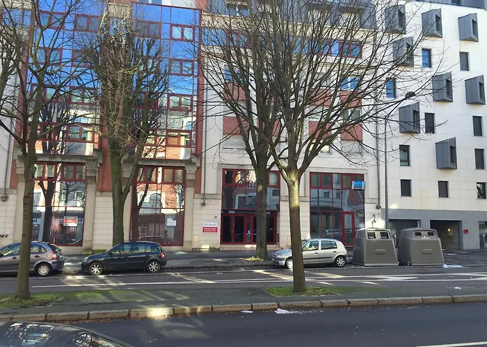 Neoresid - Résidence Saint Marc Appart hôtel 3*